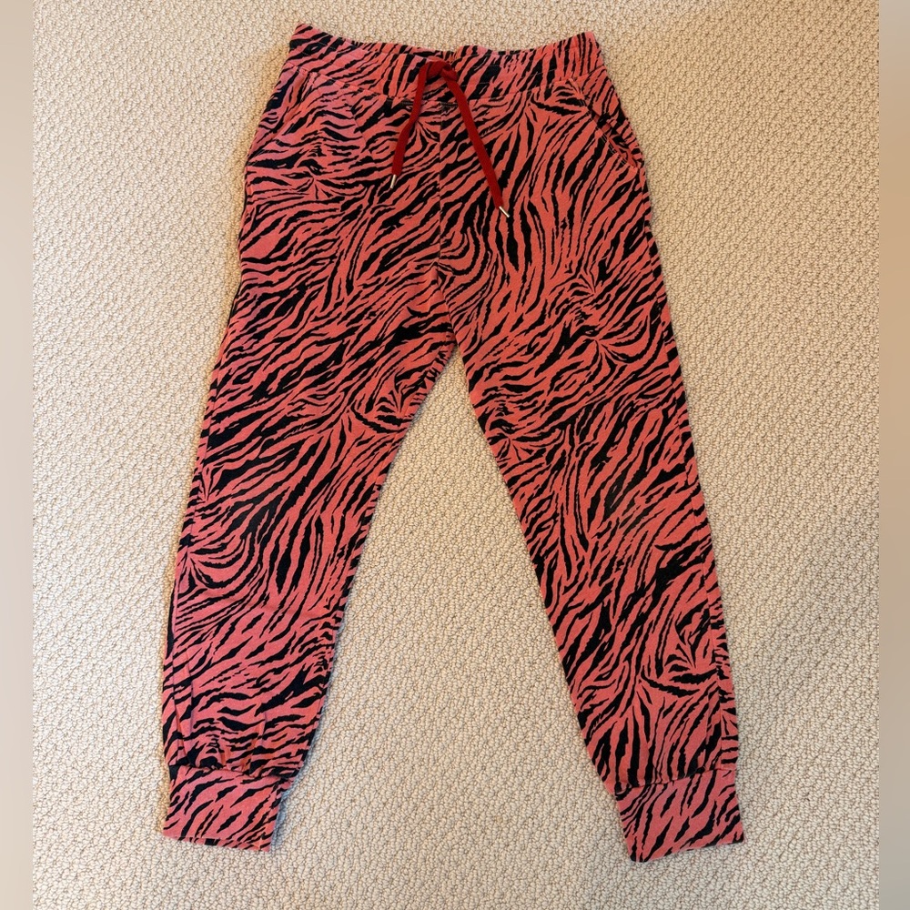 Sundry Pink Zebra Print Jogger sweatpants size 2